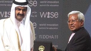 Sir Fazle Hasan Abed receiving WISE Prize