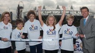 Sally Gunnell (left) and Lord Coe (right) with Gold Challenge youth participants in Olympic Park, Stratford, 2 November 2011, pic courtesy of Gold Challenge