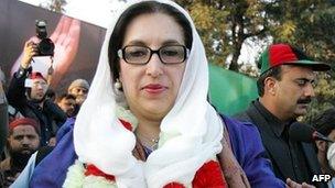 Benazir Bhutto campaigning in Rawalpindi, Pakistan - 27 December 2007