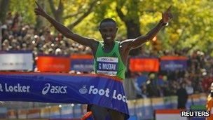 Geoffrey Mutai of Kenya wins the New York marathon