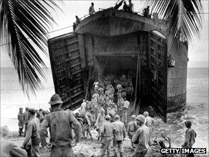 US troops land by boat on Marshall Islands