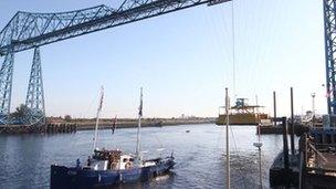 The Cob and the Transporter Bridge