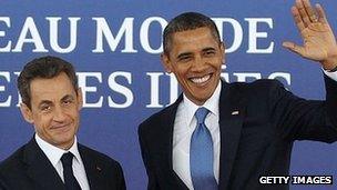 French President Nicolas Sarkozy (left) and US President Barack Obama in Cannes, 3 Nov 11