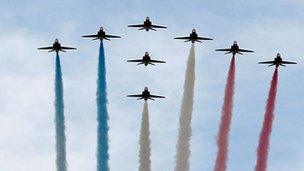 Red Arrows perform at Chatsworth House in Derbyshire