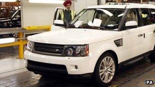 Range Rover on production line