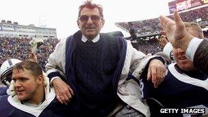 Joe Paterno (27 October 2011)