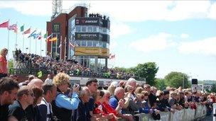 Isle of Man TT Races - BBC