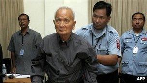 Former Khmer Rouge leader Nuon Chea (centre) at the UN-backed tribunal. File photo