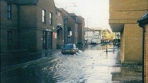 Flooding in Newbury at Northcroft Lane