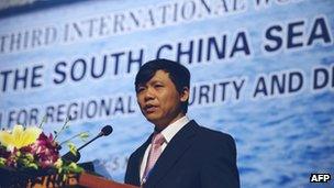 Dang Dinh Quy, president of Vietnam's Diplomatic Institute, addresses the opening of the 3rd international workshop on the South China Sea in Hanoi on 4 November 2011