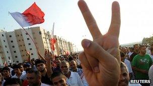 Anti-government protesters near Manama. Photo: 18 November 2011