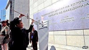 The Macedonian prime minister lights the eternal flame in memory of Jews from Macedonia who were executed at Treblinka concentration camp