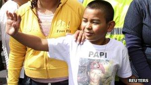 Johan Martinez, son of killed hostage Jose Martinez, campaigning for his release in 2009