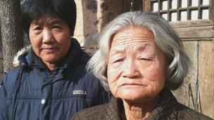 Liu Wenxiang and her mother