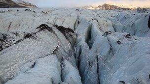 Iceland fissures 1 December 2010