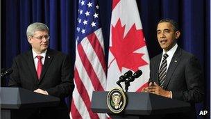 Canadian PM Stephen Harper (l) with US President Barack Obama