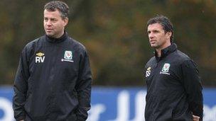 Raymond Verheijen a Gary Speed