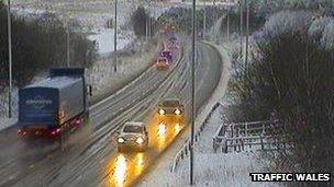 Snow on the A465