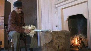 Gizo Toidze making chichilaki