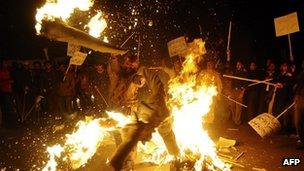 Protest over deadly Nato border raid, in Lahore on 15 December 2011