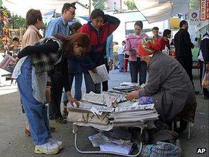 Newspapers seller in Tashkent