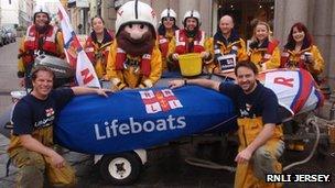 Lifeboat crew who took part in the boat pull