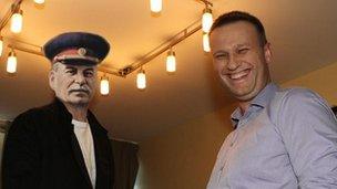Pastiche photo showing Alexei Navalny (right) with Josef Stalin