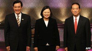 (From left) Taiwan President Ma Ying-jeou, main opposition presidential candidate Tsai Ing-wen and independent presidential candidate James Soong