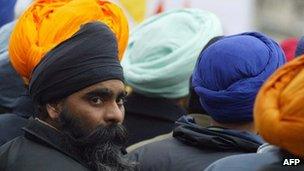 Sikhs in Paris (image from January 2004)