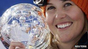 Sarah Burke celebrates after winning the ladies halfpipe freestyle FIS World Cup Grand Finals 2008 in Chiesa Valmalenco 12 March 2008