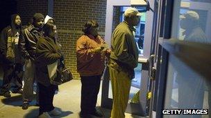 Voters a suburb of Dallas, Texas, in March 2008