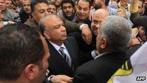 Mohammed Saad al-Katatni outside Egypt's parliament building (23 January 2012)