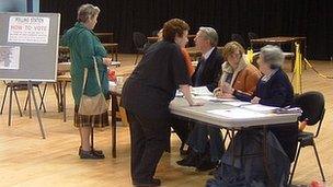 Polling station in the Guernsey 2002 deputies election