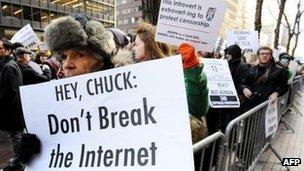 Anti-piracy law protest in US