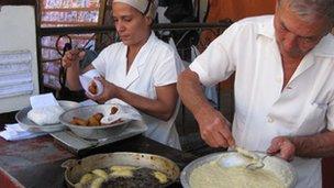 Doughnut business in Havana