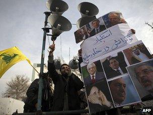 A demonstrator in Tehran expresses his support for the uprisings in the Arab world (4 February 2011)