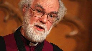 Archesgob Caergaint, y Dr Rowan Williams