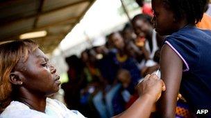 Yellow Fever vaccination campaign in West Africa, 2009