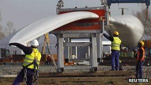 Wind turbine blade