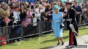 Queen visits Redbridge