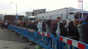 Queue for the MTV concert in Belfast