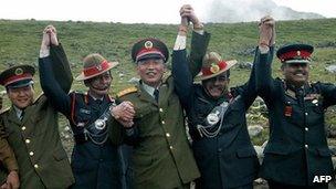 Indian and Chinese army officers join hands in Bomla, Arunachal Pradesh - 15 August 2004