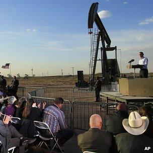 President Obama addressing crown near oil well