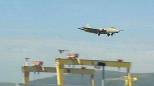 Canberra PR 9 over shipyard