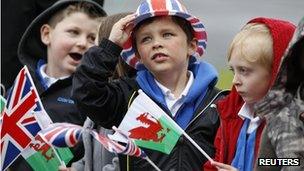 Children waiting for the Queen to arrive in Aberfan