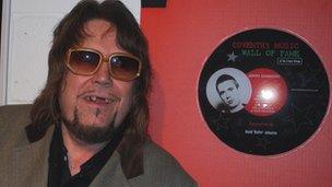 Jerry Dammers and his plaque