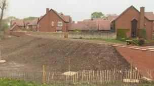 Broom flood defence system