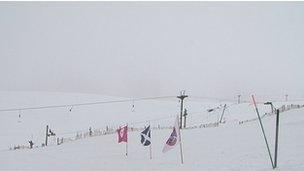 Sneachd air monaidhean a' Chàirn Ghuirm