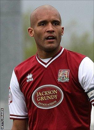 Clarke Carlisle