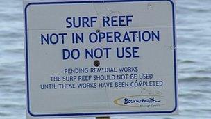 Surf reef closed sign